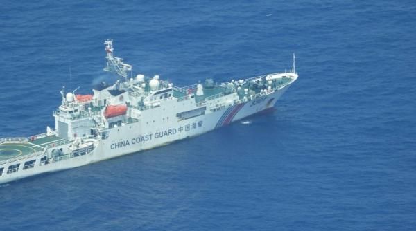  : 